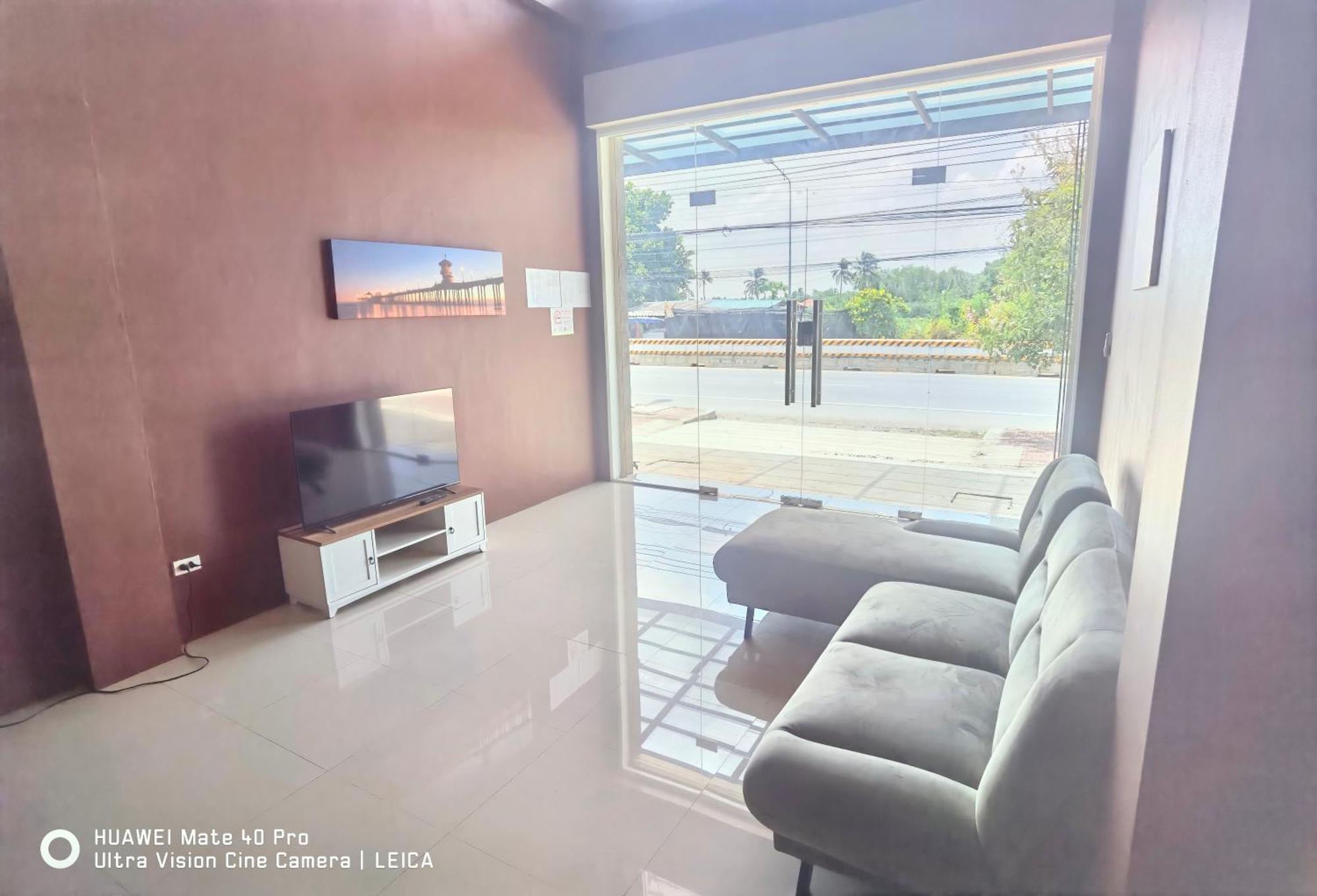 فندق 115 Townhouse Ban Khlong Krang المظهر الخارجي الصورة