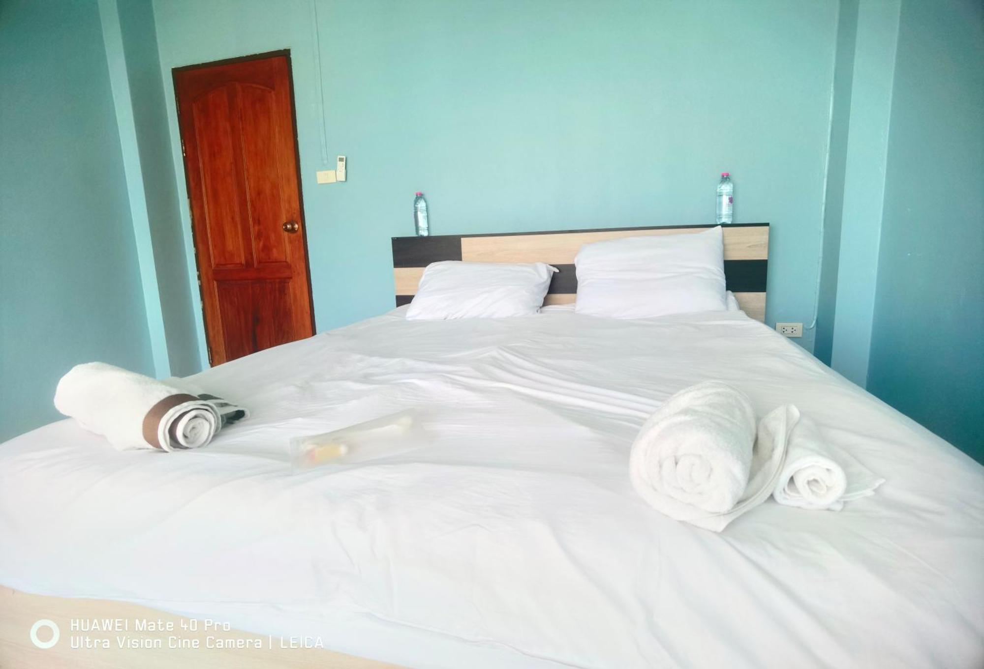 فندق 115 Townhouse Ban Khlong Krang المظهر الخارجي الصورة