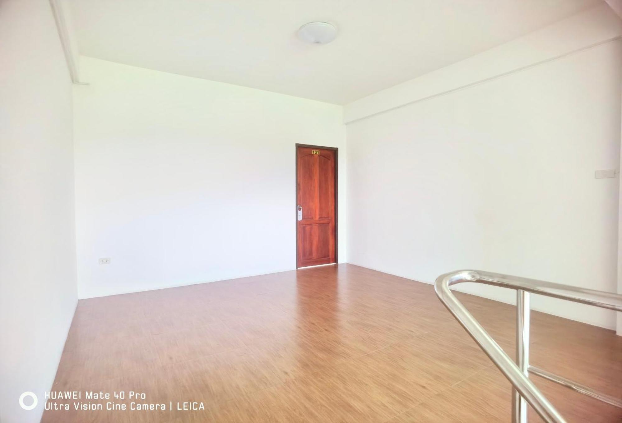 فندق 115 Townhouse Ban Khlong Krang المظهر الخارجي الصورة