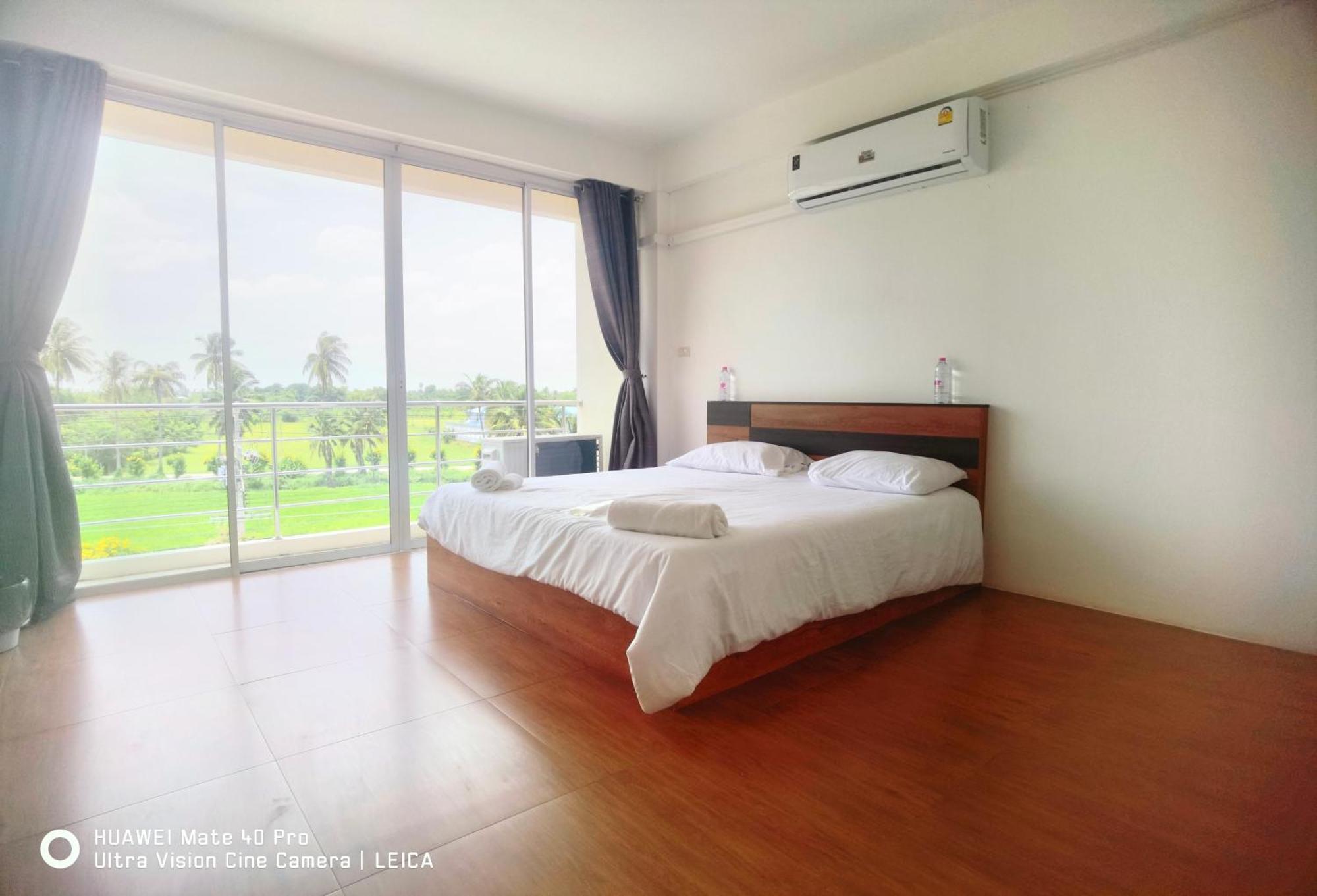 فندق 115 Townhouse Ban Khlong Krang المظهر الخارجي الصورة